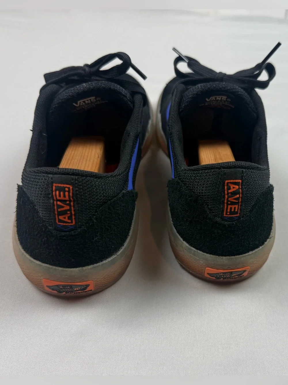 Vans Ave Pro Mens Skate Shoes US 9.5 Black/Orange Low Top